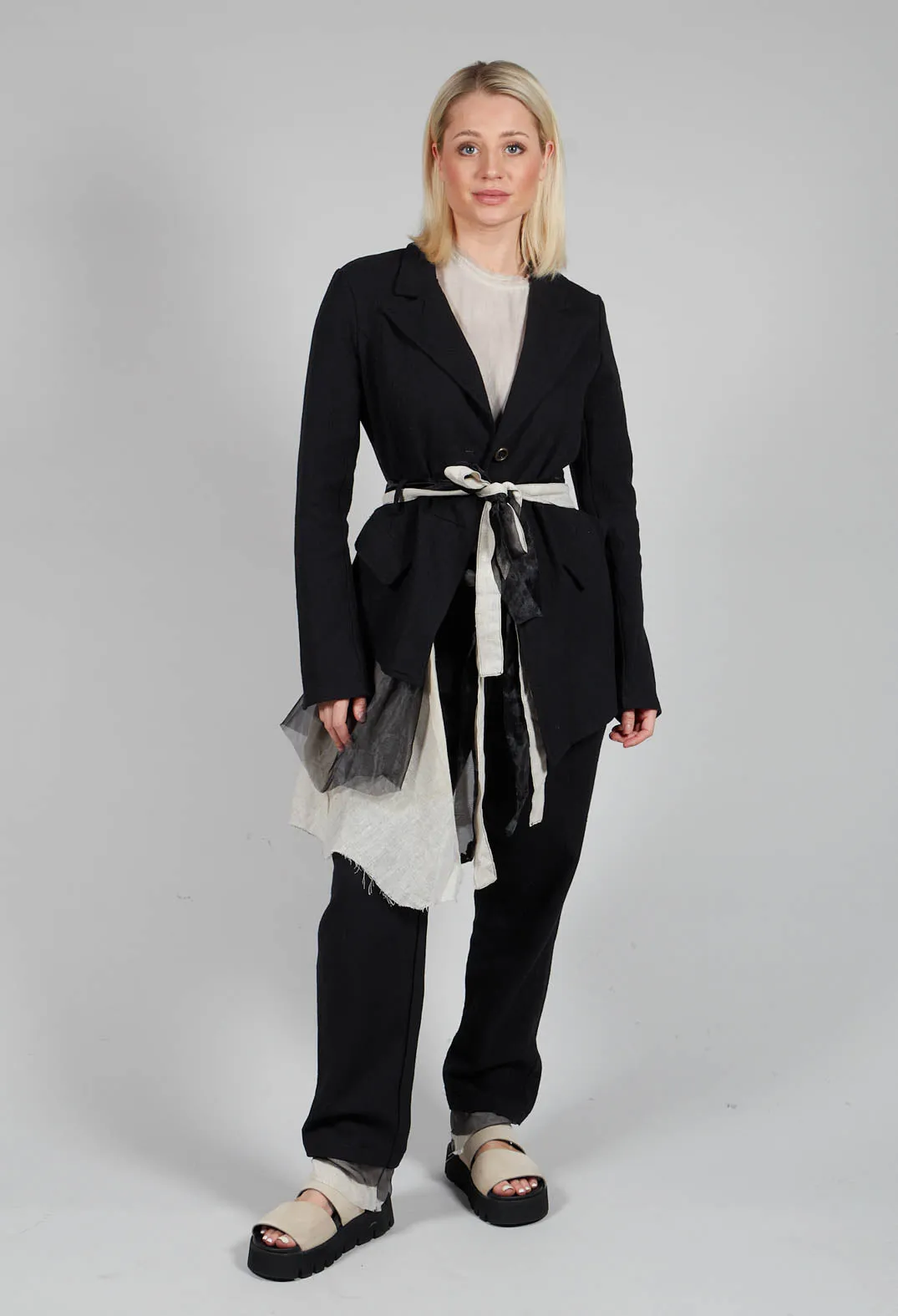 Belted Linen Jacket in Nero