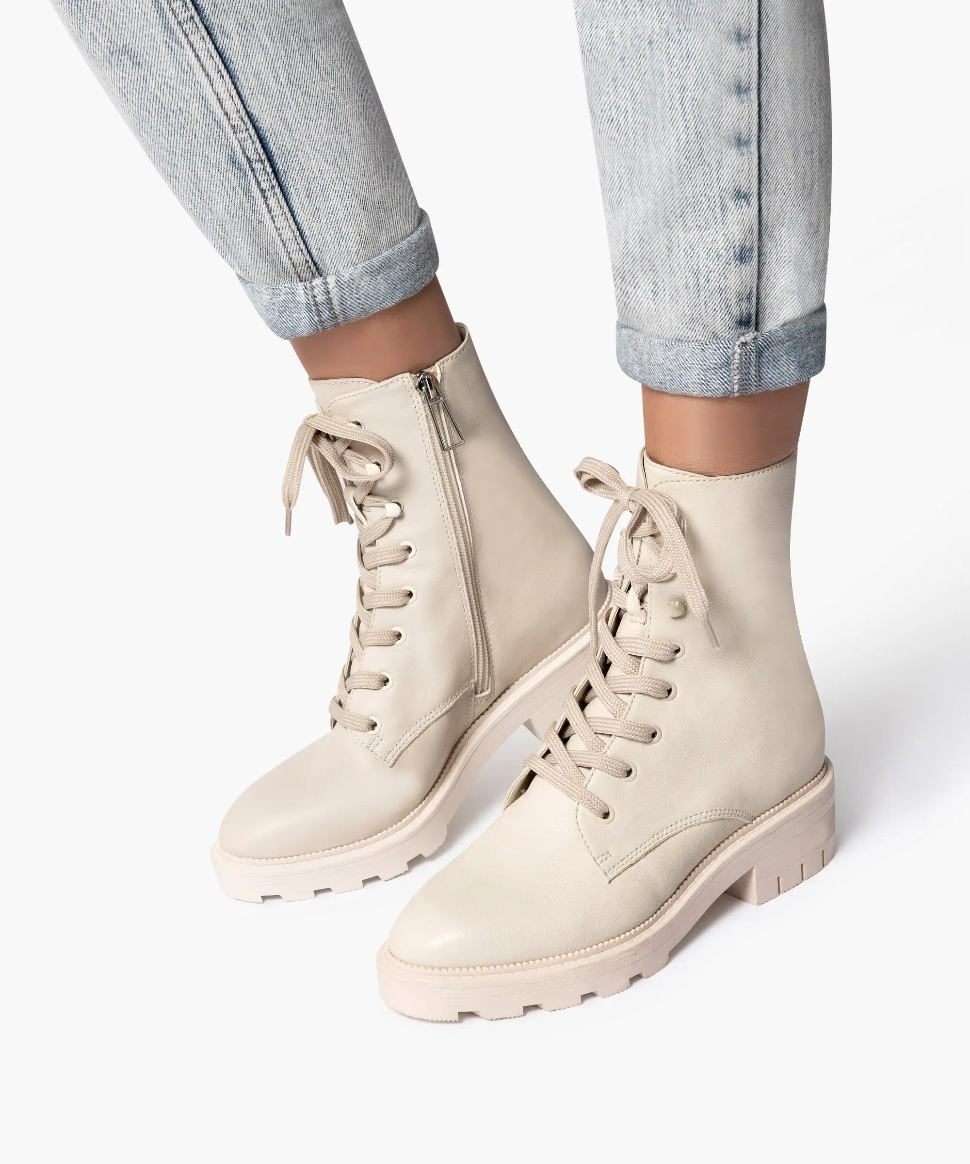 LOTTIE BOOTS IN IVORY LEATHER - re:vita