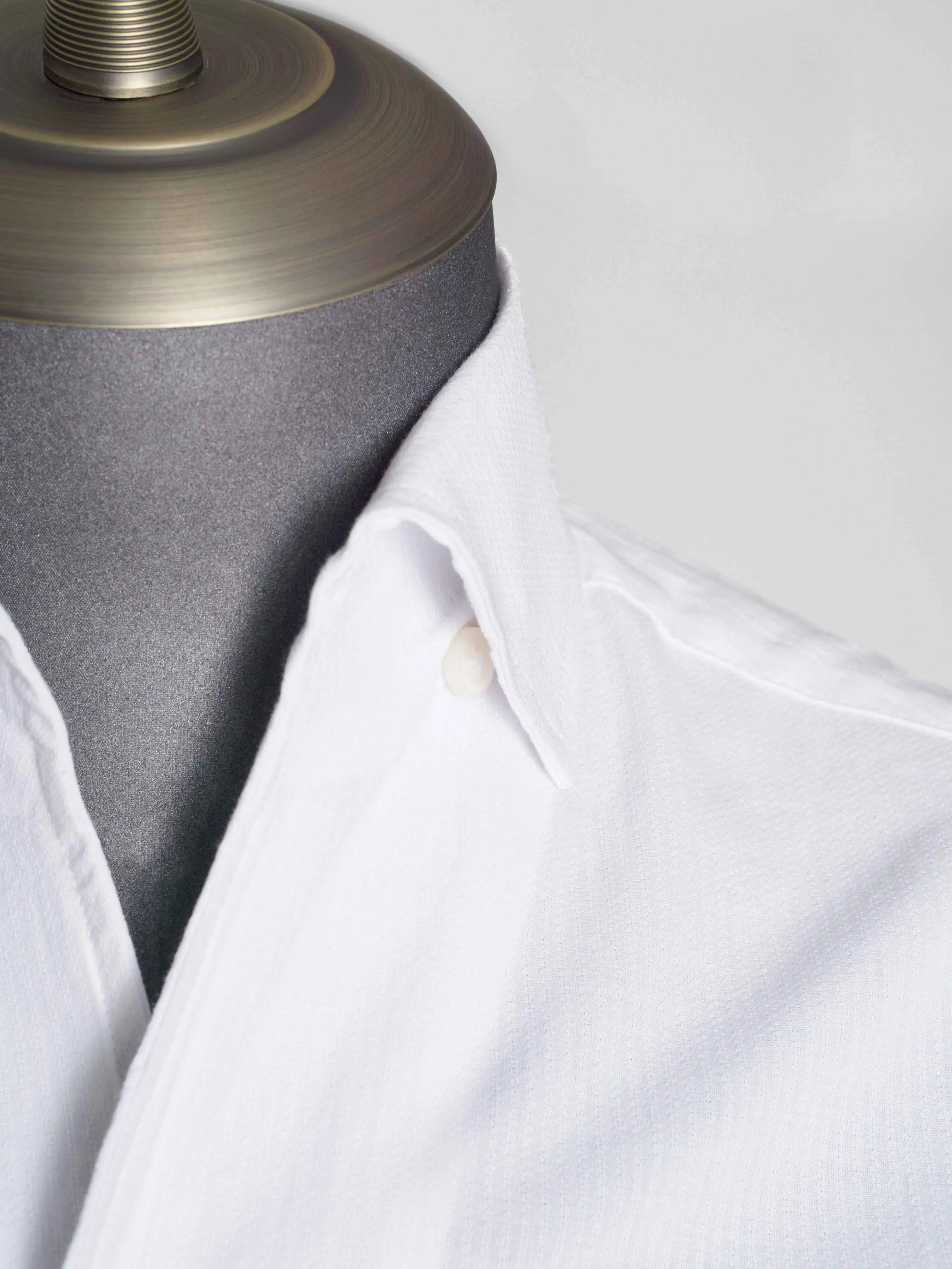 Luca Formal Shirt - White One-Piece Collar