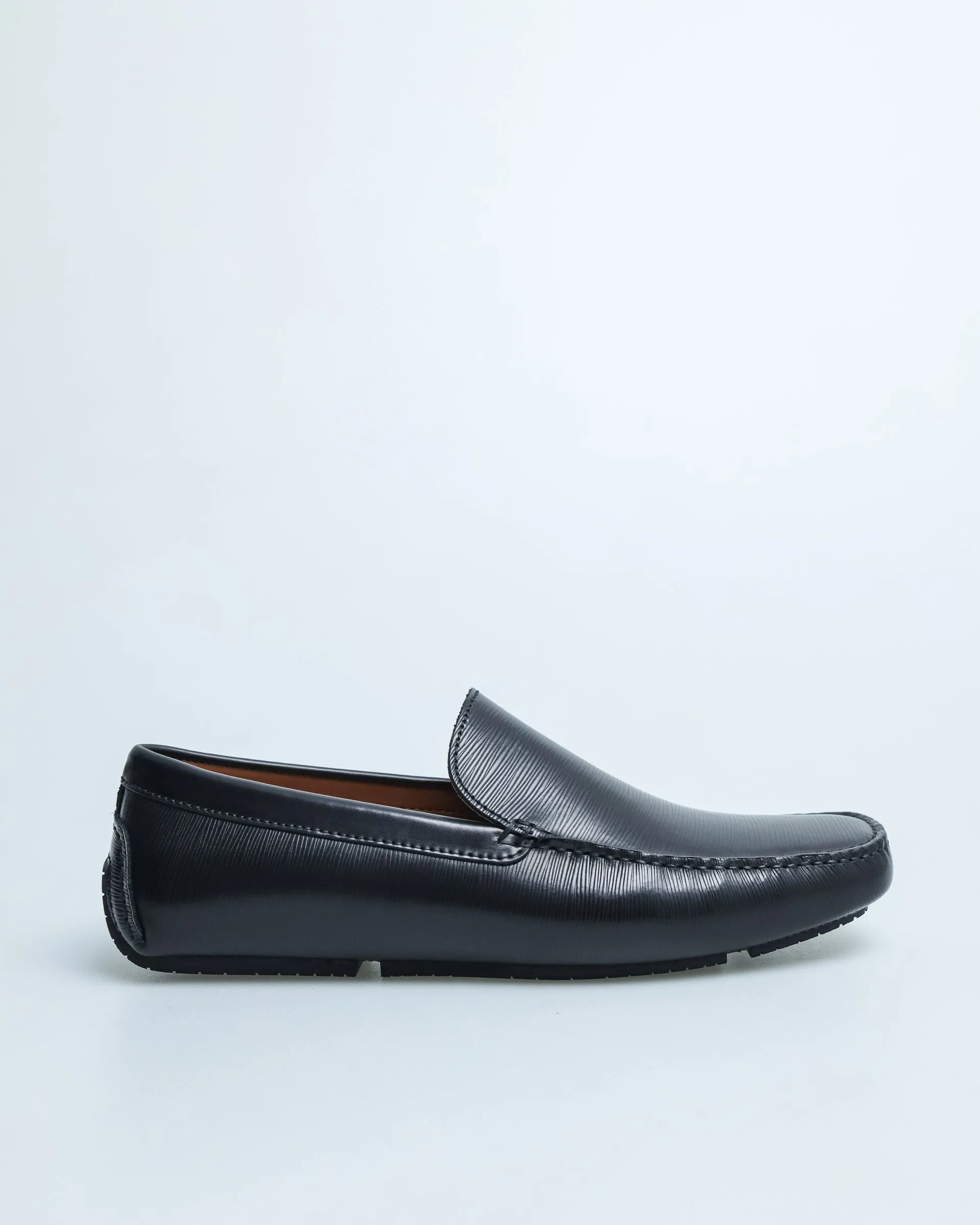 Tomaz C489 Men's Plain Mocassins (Black)