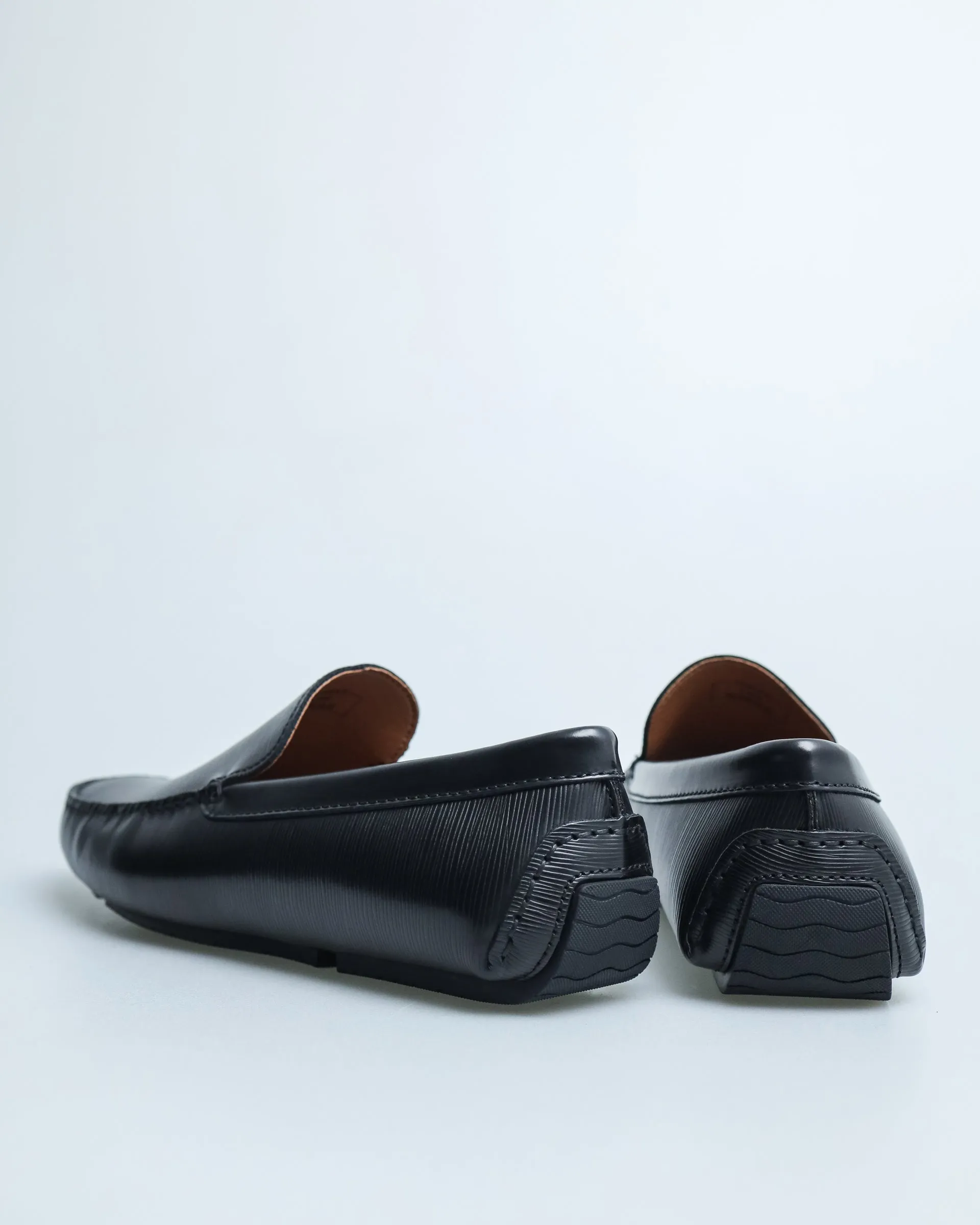 Tomaz C489 Men's Plain Mocassins (Black)