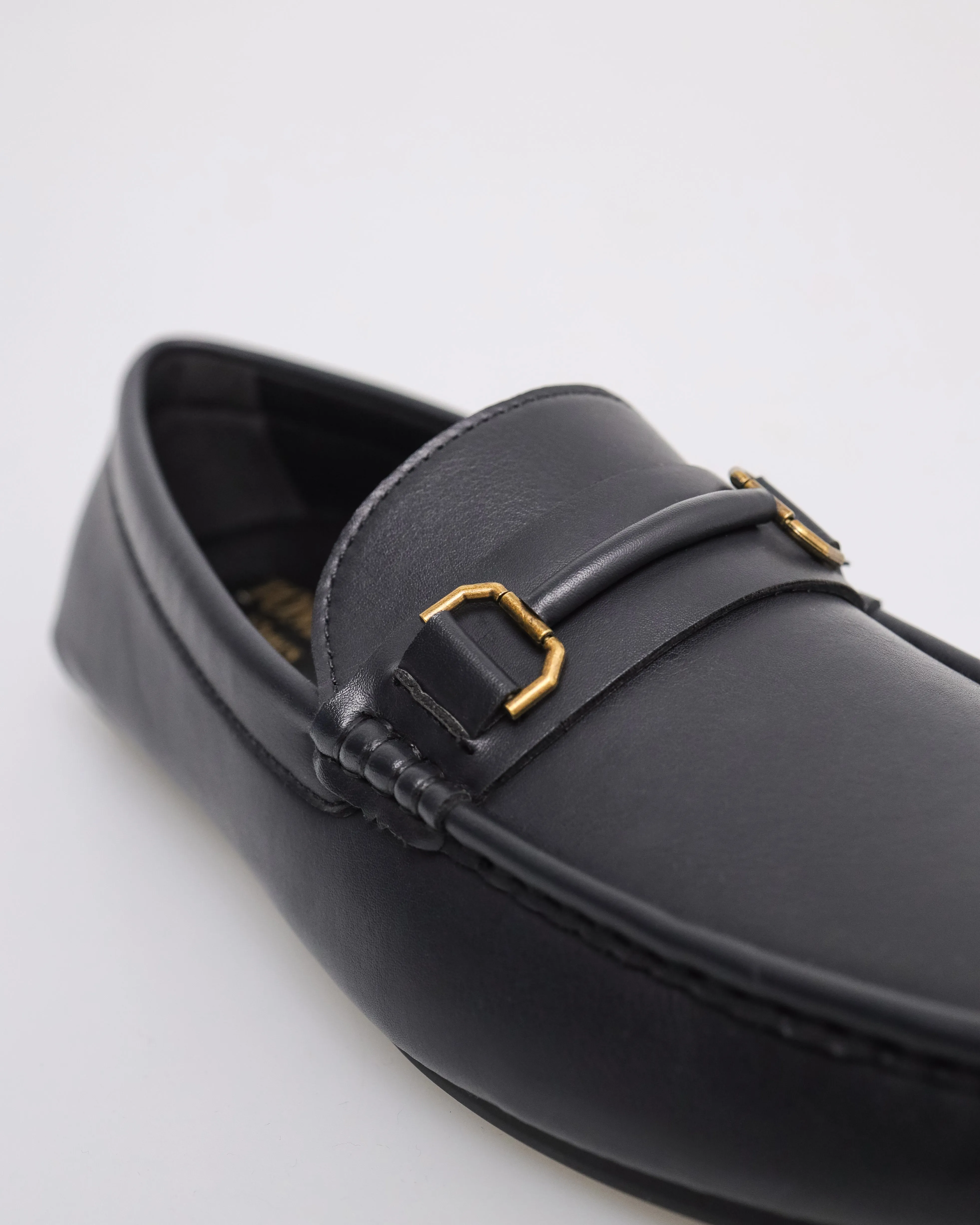 Tomaz C548 Men's Buckle Moccasins (Black)