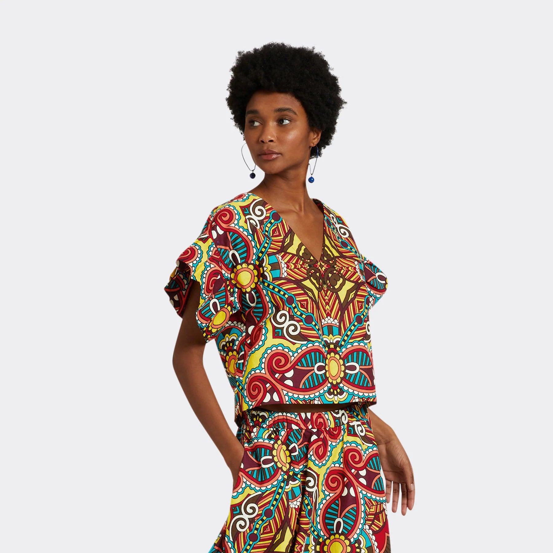 TOP CON VOLANT AFRICAN WAX