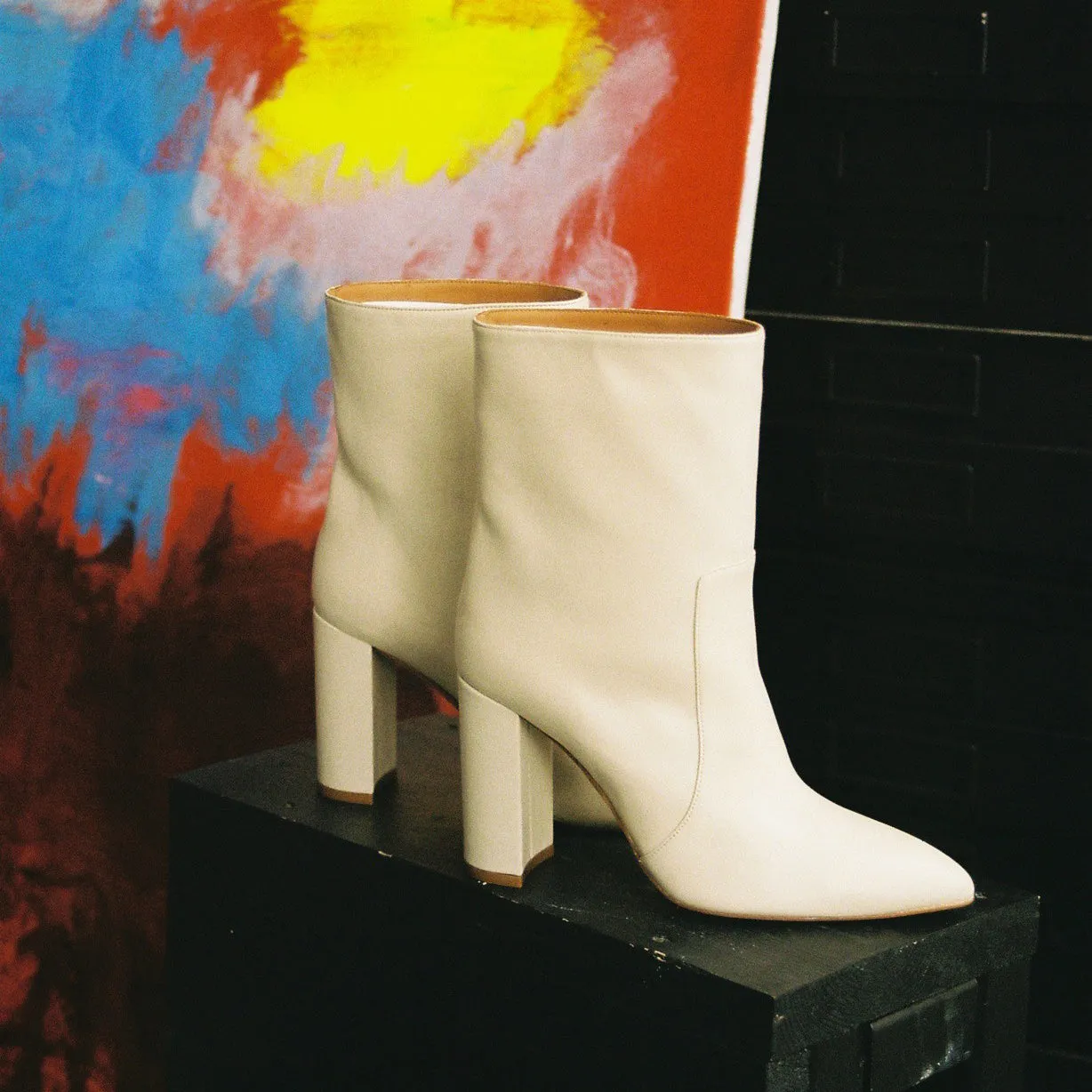 TORAL OFF-WHITE LEATHER ANKLE BOOTS