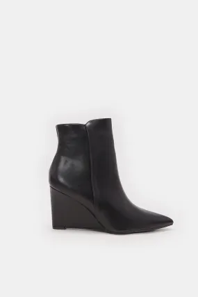 Women Black Wedge Heel Boots