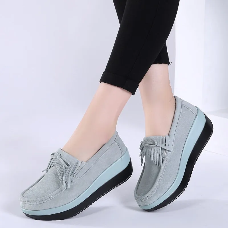 Women's Genuine Leather Solid Pattern Round Toe Slip-On Shoes